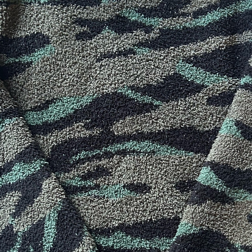 Barefoot Dreams Camouflage Crew Neck Sweater - Picture 6 of 8